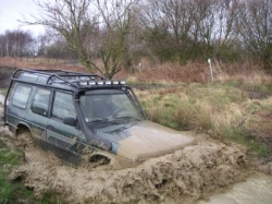 Csapatépítés terepjáró túrával. Funnycar.hu