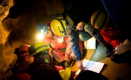 Csapatépítő barlangtúra