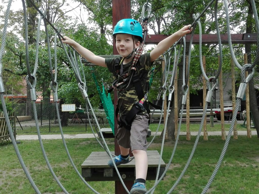 gyerek kötélpálya