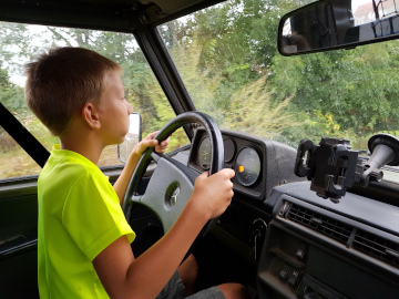 Apa-fia terepjáró túra gyerekvezetéssel